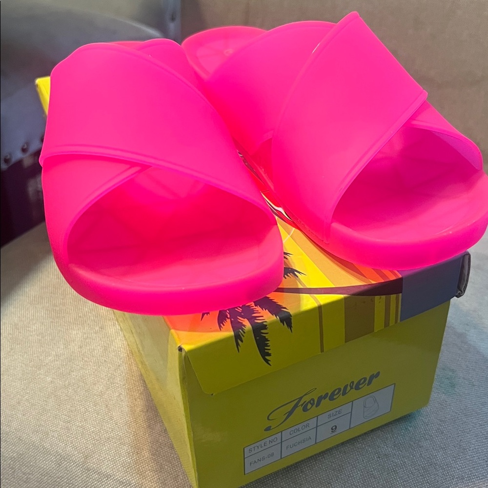 Fuchsia Slide Sandals. Never been worn new in box. - Picture 4 of 4